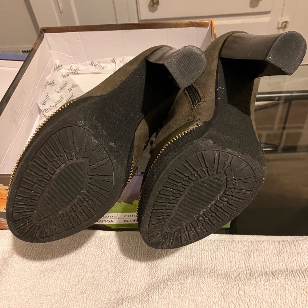 Italina ankle platform boot size 7.5 - Picture 6 of 6